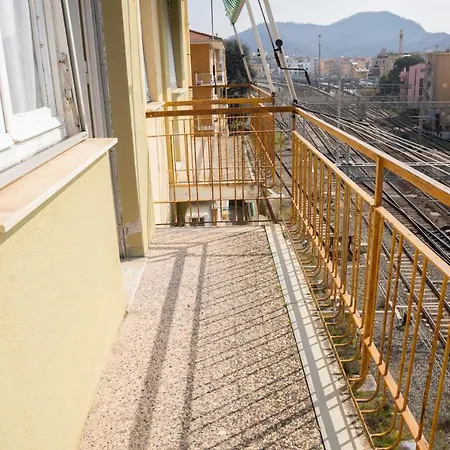 Apartment 014 - La Casa Di Viky In Centro, Vista Mare 100m Dalla Spiaggia Sestri Levante